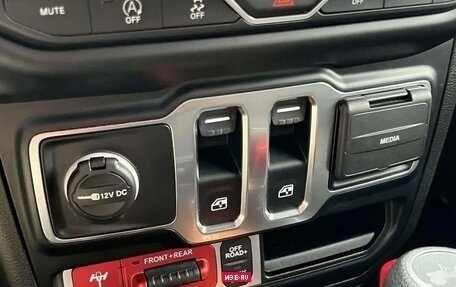 Jeep Wrangler, 2022 год, 5 210 000 рублей, 15 фотография