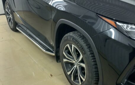 Lexus RX IV рестайлинг, 2021 год, 6 200 000 рублей, 2 фотография