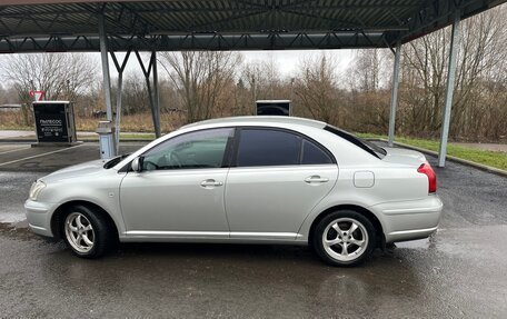 Toyota Avensis III рестайлинг, 2003 год, 425 000 рублей, 6 фотография