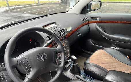 Toyota Avensis III рестайлинг, 2003 год, 425 000 рублей, 9 фотография