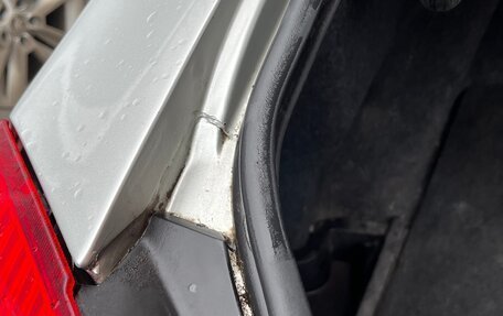 Toyota Avensis III рестайлинг, 2003 год, 425 000 рублей, 15 фотография