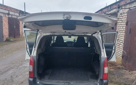 Toyota Probox I, 2013 год, 800 000 рублей, 2 фотография