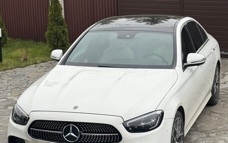 Mercedes-Benz E-Класс, 2021 год, 5 550 000 рублей, 4 фотография