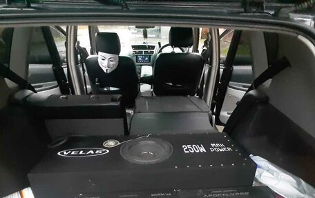 Toyota Opa I рестайлинг, 2000 год, 600 000 рублей, 7 фотография