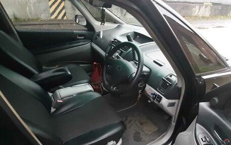 Toyota Opa I рестайлинг, 2000 год, 600 000 рублей, 18 фотография