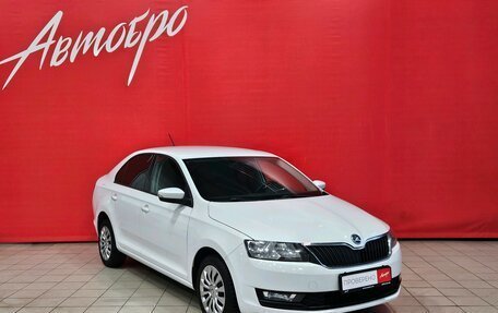 Skoda Rapid I, 2018 год, 1 235 000 рублей, 7 фотография
