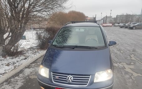 Volkswagen Sharan I рестайлинг, 2004 год, 780 000 рублей, 1 фотография