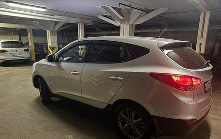 Hyundai ix35 I рестайлинг, 2013 год, 1 160 000 рублей, 2 фотография