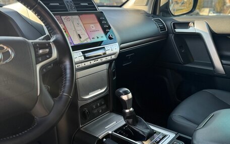 Toyota Land Cruiser Prado 150 рестайлинг 2, 2022 год, 7 150 000 рублей, 14 фотография