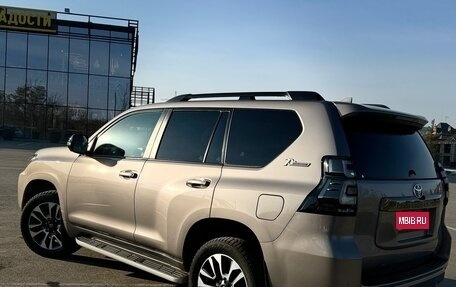 Toyota Land Cruiser Prado 150 рестайлинг 2, 2022 год, 7 150 000 рублей, 5 фотография