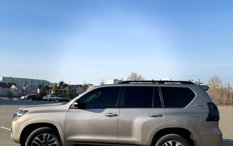 Toyota Land Cruiser Prado 150 рестайлинг 2, 2022 год, 7 150 000 рублей, 19 фотография