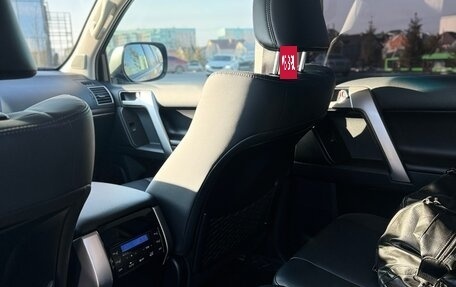 Toyota Land Cruiser Prado 150 рестайлинг 2, 2022 год, 7 150 000 рублей, 16 фотография