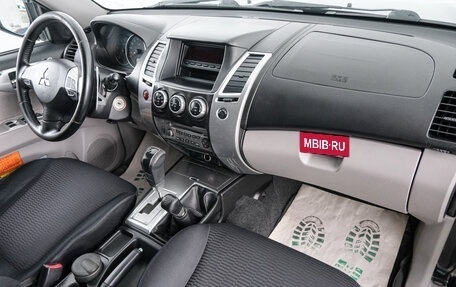 Mitsubishi Pajero Sport II рестайлинг, 2012 год, 1 659 000 рублей, 12 фотография