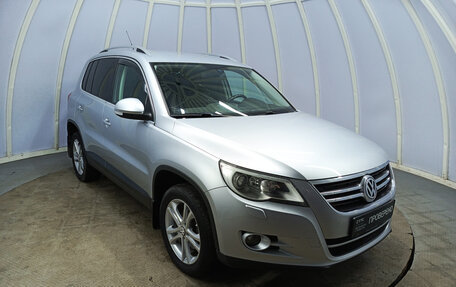 Volkswagen Tiguan I, 2010 год, 1 040 000 рублей, 3 фотография
