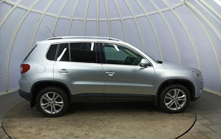 Volkswagen Tiguan I, 2010 год, 1 040 000 рублей, 5 фотография