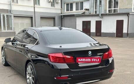 BMW 5 серия, 2015 год, 1 880 000 рублей, 9 фотография
