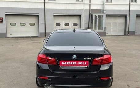 BMW 5 серия, 2015 год, 1 880 000 рублей, 7 фотография