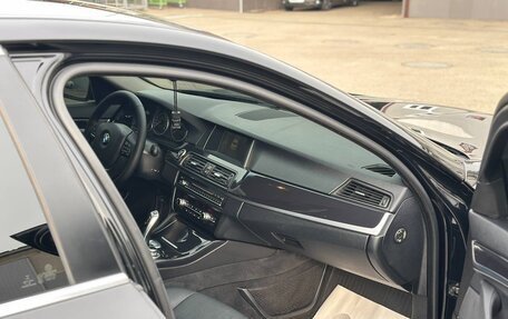 BMW 5 серия, 2015 год, 1 880 000 рублей, 11 фотография