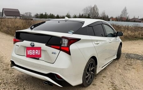 Toyota Prius IV XW50, 2019 год, 2 200 000 рублей, 7 фотография