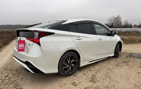 Toyota Prius IV XW50, 2019 год, 2 200 000 рублей, 9 фотография