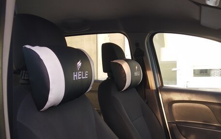 Renault Sandero II рестайлинг, 2014 год, 720 000 рублей, 9 фотография