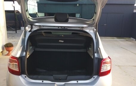 Renault Sandero II рестайлинг, 2014 год, 720 000 рублей, 2 фотография