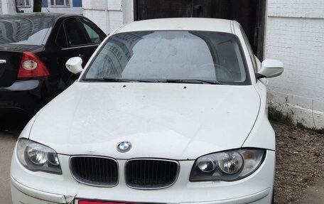 BMW 1 серия, 2010 год, 490 000 рублей, 1 фотография