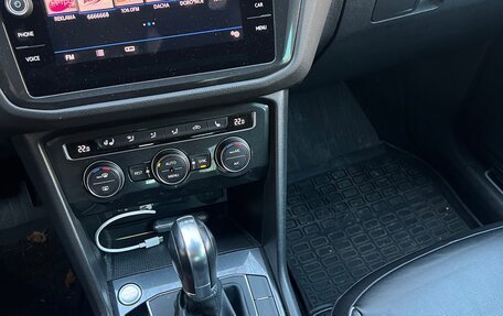 Volkswagen Tiguan II, 2017 год, 2 900 000 рублей, 6 фотография