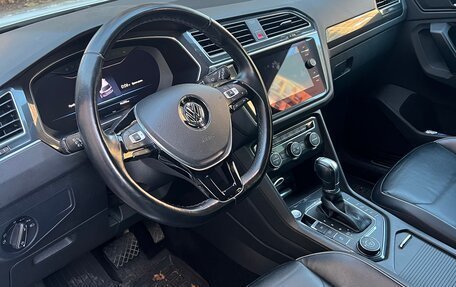Volkswagen Tiguan II, 2017 год, 2 900 000 рублей, 8 фотография