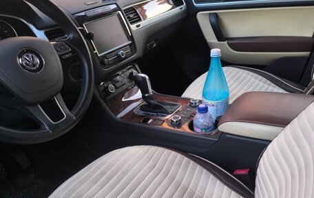 Volkswagen Touareg III, 2012 год, 2 050 000 рублей, 8 фотография