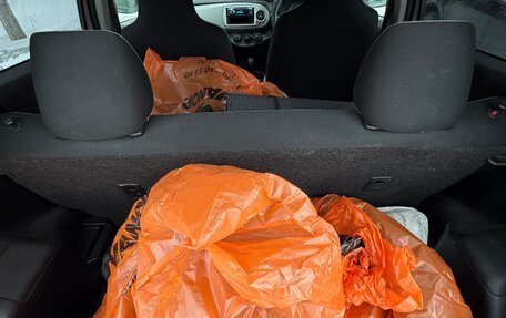 Toyota Vitz, 2011 год, 700 000 рублей, 17 фотография