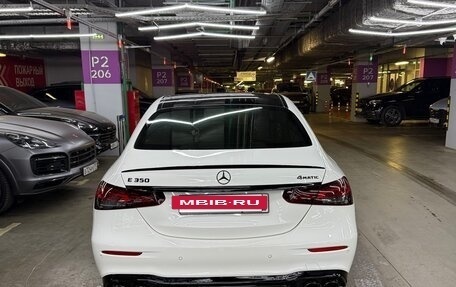 Mercedes-Benz E-Класс, 2021 год, 6 100 000 рублей, 3 фотография