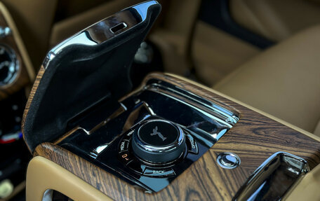 Rolls-Royce Cullinan, 2019 год, 34 000 000 рублей, 6 фотография