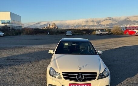 Mercedes-Benz C-Класс, 2011 год, 1 890 000 рублей, 1 фотография