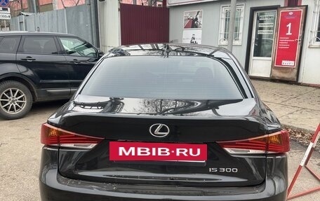 Lexus IS III, 2017 год, 2 600 000 рублей, 9 фотография