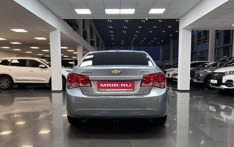 Chevrolet Cruze II, 2010 год, 745 000 рублей, 4 фотография
