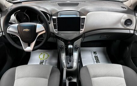 Chevrolet Cruze II, 2010 год, 745 000 рублей, 11 фотография