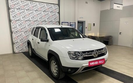 Renault Duster I рестайлинг, 2017 год, 969 000 рублей, 3 фотография