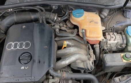 Audi A4, 1998 год, 320 000 рублей, 7 фотография