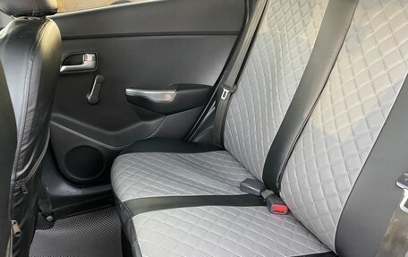 KIA Rio III рестайлинг, 2014 год, 925 000 рублей, 34 фотография