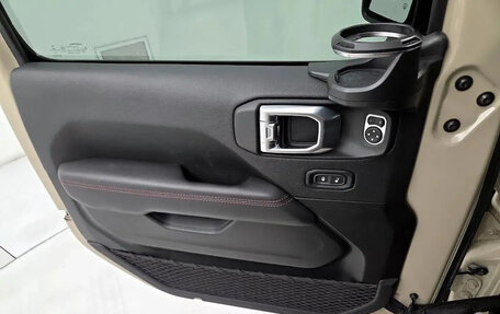 Jeep Wrangler, 2022 год, 6 030 000 рублей, 10 фотография