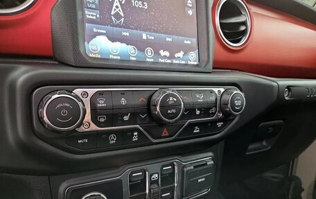 Jeep Wrangler, 2022 год, 6 030 000 рублей, 22 фотография