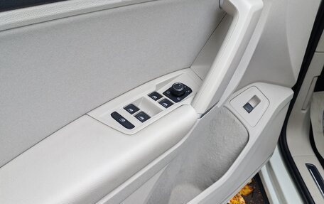 Volkswagen Tiguan II, 2017 год, 1 998 000 рублей, 11 фотография