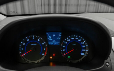 Hyundai Solaris II рестайлинг, 2013 год, 630 000 рублей, 13 фотография