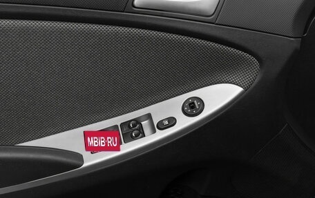 Hyundai Solaris II рестайлинг, 2013 год, 630 000 рублей, 15 фотография