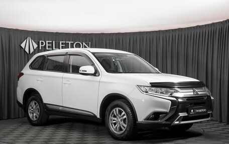 Mitsubishi Outlander III рестайлинг 3, 2021 год, 2 680 000 рублей, 2 фотография
