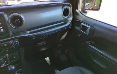 Jeep Wrangler, 2022 год, 4 910 000 рублей, 25 фотография