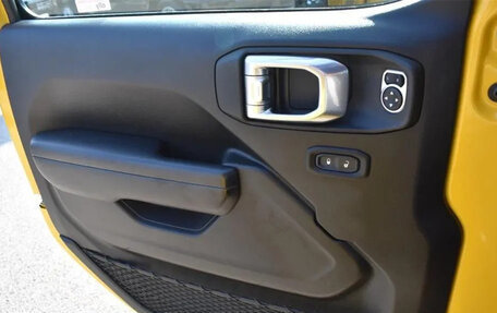 Jeep Wrangler, 2021 год, 4 920 000 рублей, 17 фотография