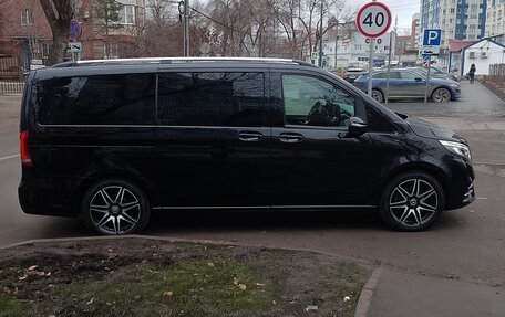 Mercedes-Benz V-Класс, 2019 год, 4 800 000 рублей, 8 фотография