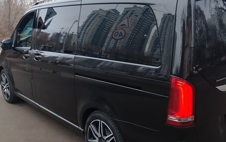 Mercedes-Benz V-Класс, 2019 год, 4 800 000 рублей, 2 фотография